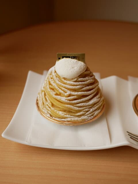 Patisserie Shiiya: Classic French Pastries