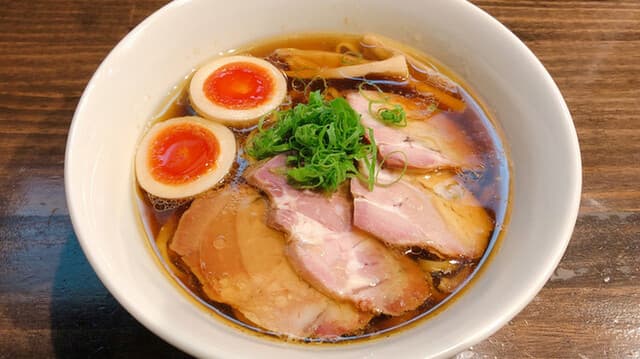 Sakurai Chuka Soba Ten: Clear-Broth Shoyu Ramen, Handmade Noodles