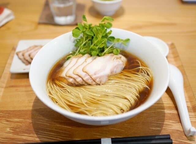 Ramen Le Dessin: French-Trained Guinea-Fowl Ramen