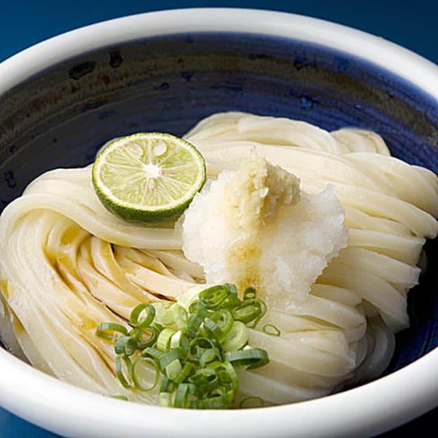 Honkaku Teuchi Udon Okasen: Hand-Cut Udon with Tempura
