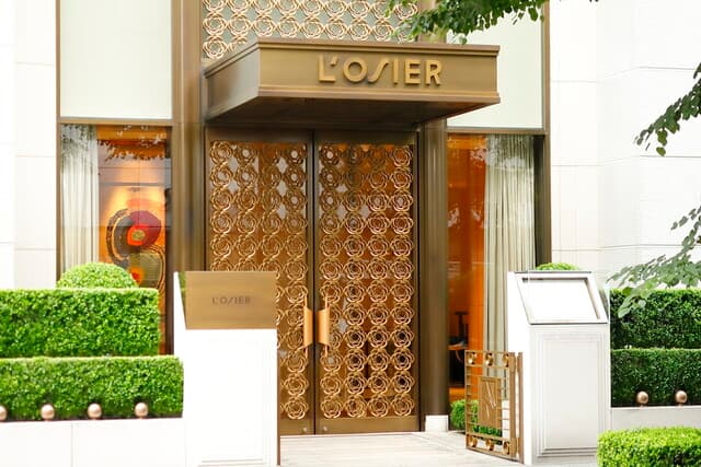 L'OSIER: Classic French Grand-Maison Dining