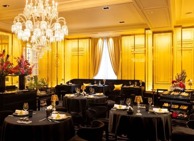 Gastronomy Joel Robuchon: Grand-Maison French Cuisine