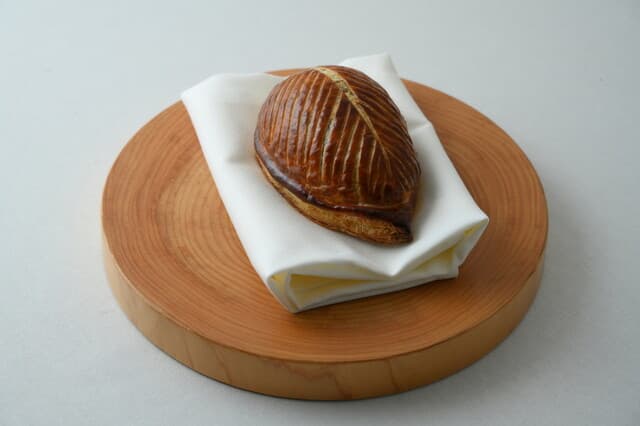 MONOLITH: Creative French with a Japanese Touch