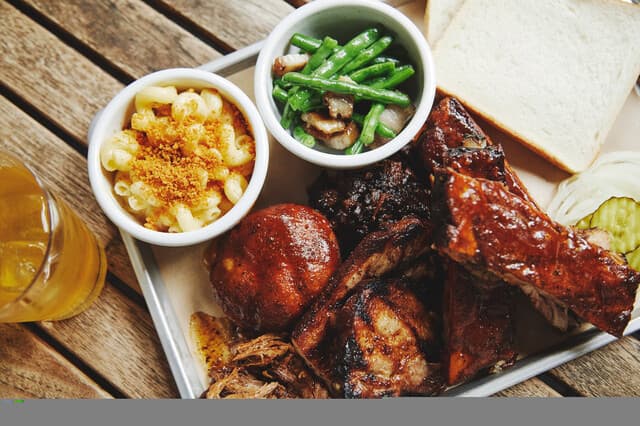 SMOKEHOUSE: Authentic American BBQ