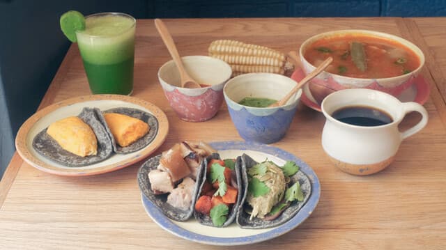 Los Tacos Azules: Craft Tacos on Blue Corn Tortillas