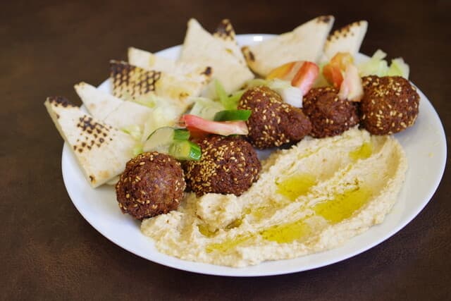 Arabic Cafe & Deli Abu Essam: Authentic Egyptian Cuisine