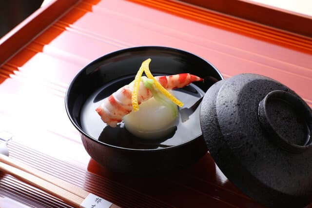 Sakuragi: Dashi-Focused Counter Kaiseki