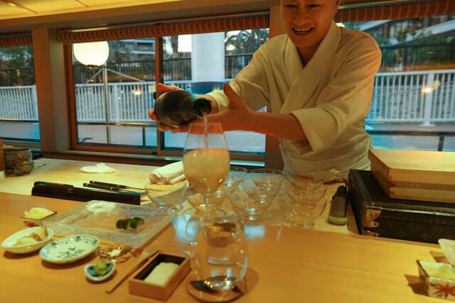Sushi Takamitsu: A Sushi Counter on a Tokyo Bay Cruise