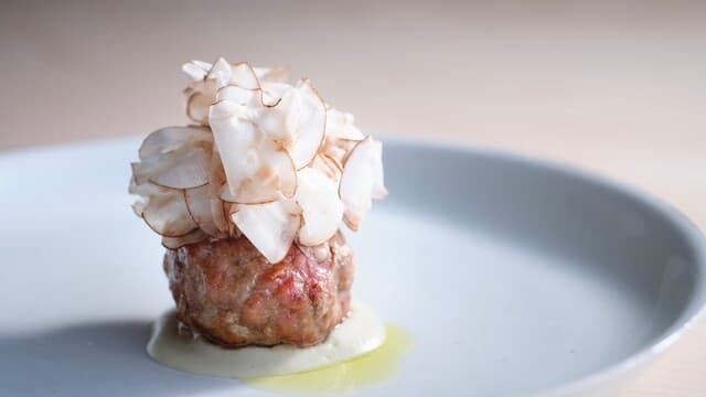 CHIUnE: Ingredient-Focused Modern European Dining