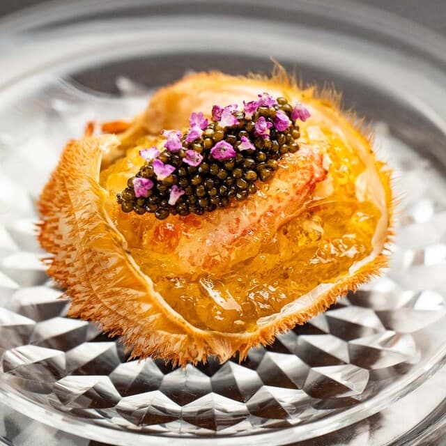 il AOYAMA: Ingredient-Focused Italian Counter Dining