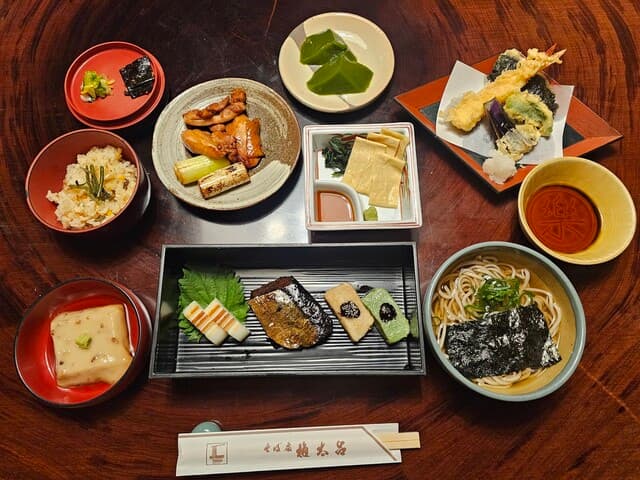Gontaro Shijou honten: Classic Udon and Soba in Kyoto