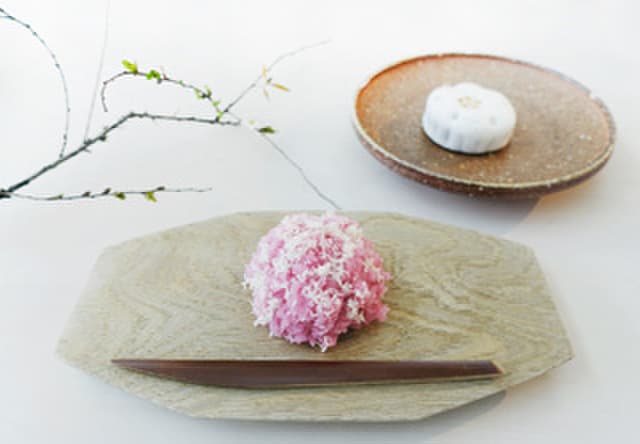 Cafe Don Bai Sfera: Designer cafe with rare wagashi