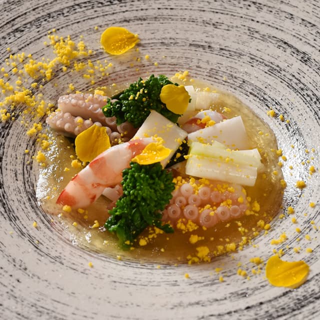 Gion Sasaki: Theatrical Kaiseki Counter