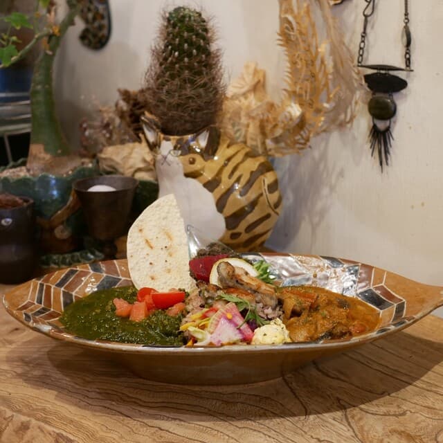 Shinrin Shokudo: Artisanal Curry Plates