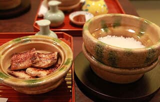 Okuniya Manbei: Kansai-Style Charcoal-Grilled Unagi