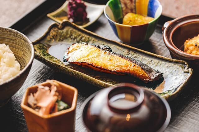 Saikyo Yaki Kyoto Yamaroku: Kyoto-Style Grilled Fish