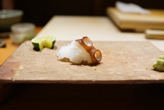 SUSHI KONDO: Exquisite Omakase in a Kyoto Townhouse