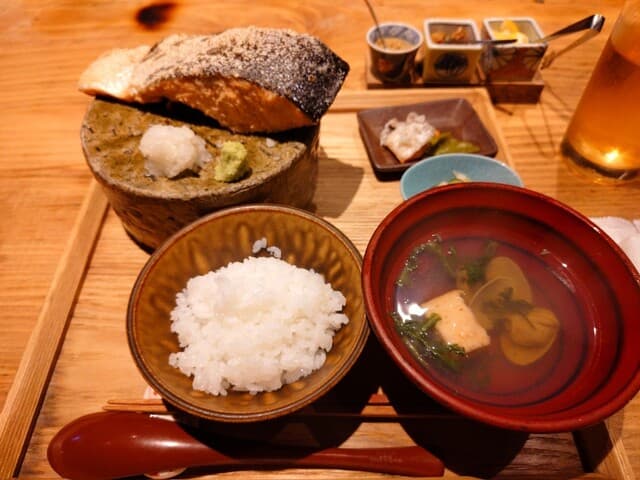 Kyoto Itookashi: Signature Thick-Cut Salmon Breakfast