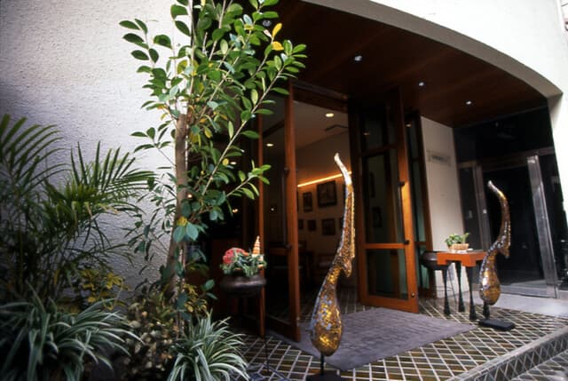 CHEDI LUANG Kitahorie honten: Authentic Northern Thai Cuisine