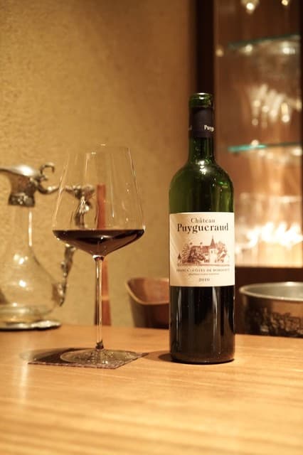 Deglacer: Sommelier-Run Wine Bar