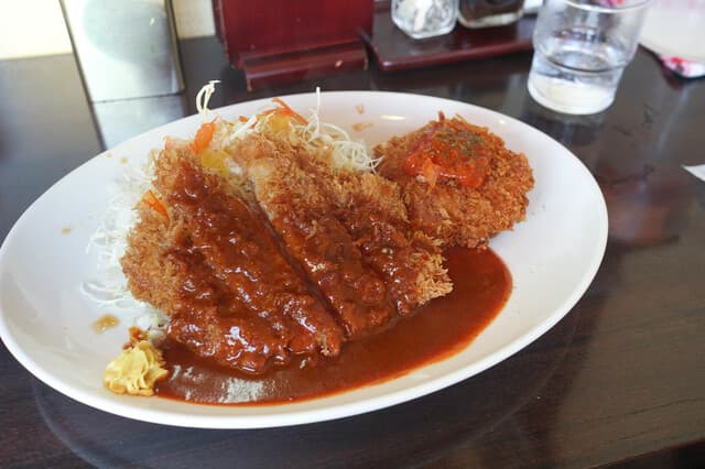 Tonkatsu Hiroki Tokuan honten: Famous for Giant Ebi-Fry