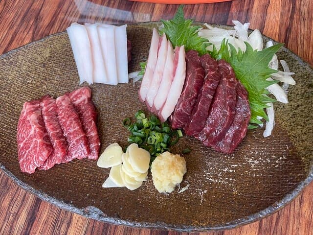 Ketobashi-ya Champion Tenma ten: Horse Meat Yakiniku and Sashimi