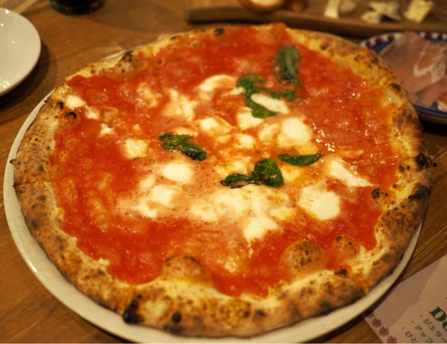 La Pizza Napoletana Regalo: World-Class Neapolitan Pizza