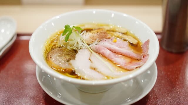 Mugi to Mensuke: Refined Chicken and Sardine Ramen