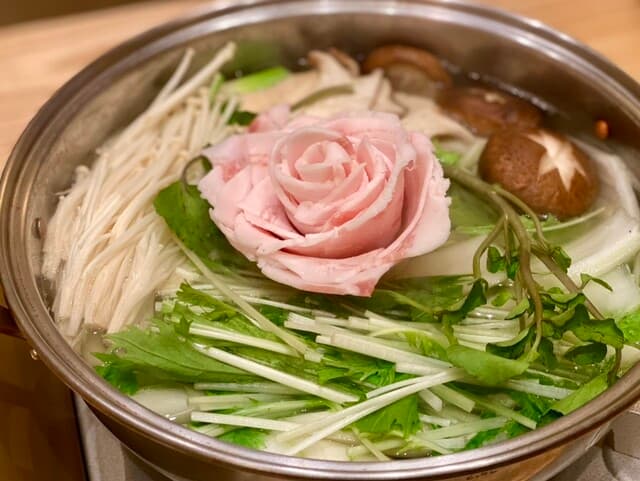 Agu Buta Shabushabu Senmon Ten Toriou Bettei: Okinawan-Style Agu Pork Shabu-Shabu