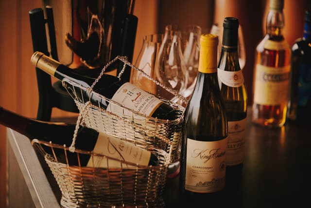 THE-MOMENT GRILL&DINING: Premium Hotel Buffet with Live Stations