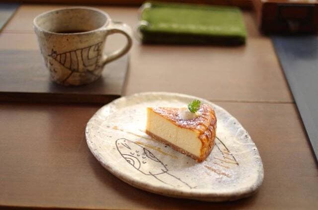 CAFE KESHiPEARL: Artisanal Cheesecake and Coffee Pairings