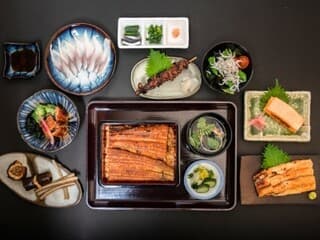 Unagi no Toyokawa: Kansai-Style Charcoal-Grilled Eel