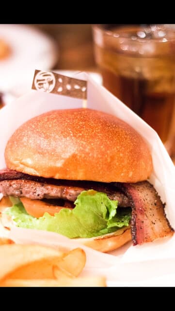 SAKURA BURGER: Smoky, House-Made Bacon Burgers