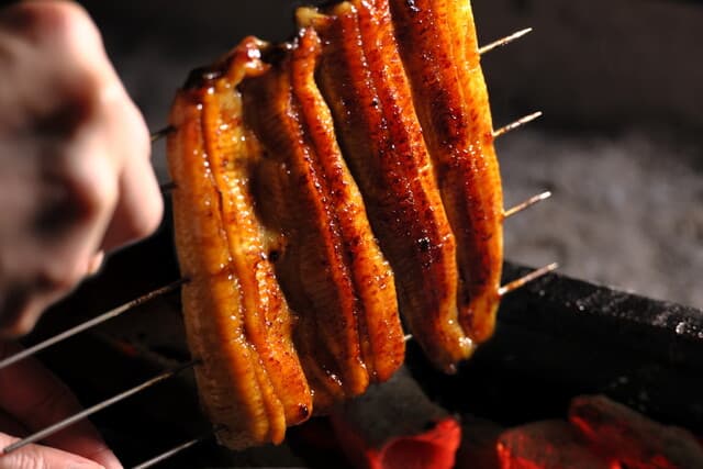 Una Kiku Nara honten: Edo-Style Unagi in a Historic Setting