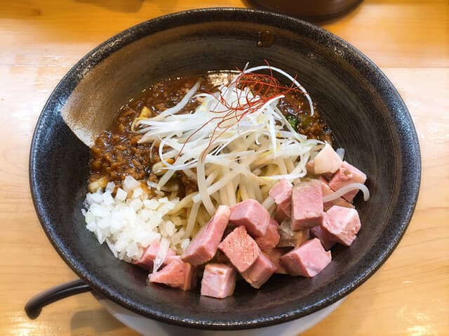 Chuka Soba Oshitani: Refined chicken and seafood ramen