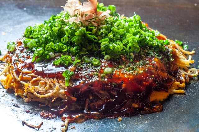 Shintenchi Micchan: Classic Hiroshima Okonomiyaki