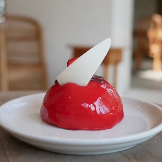MUSIMPANEN: Refined French-style Patisserie
