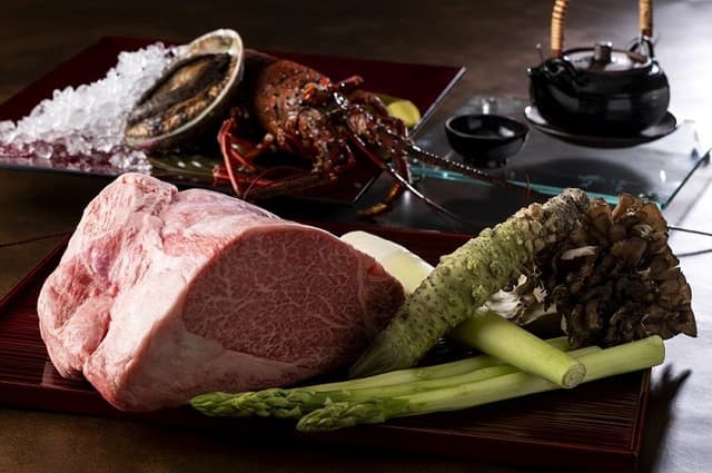 Teppanyaki Atago: Hotel Teppanyaki with Hiroshima Wagyu