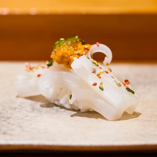 Ten Zushi Kyomachi ten: Creative Kyushu-Style Nigiri