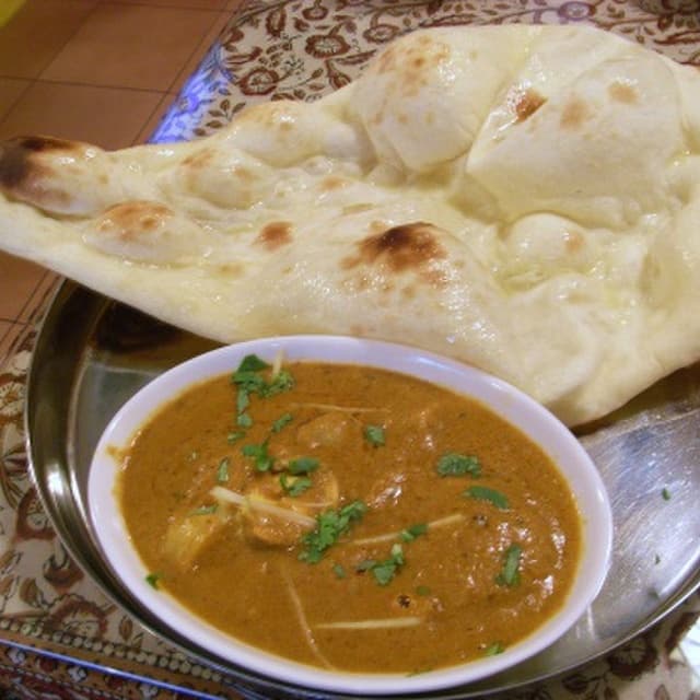 Zaeka: Acclaimed Pakistani Biryani & Naan