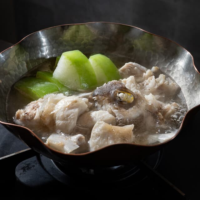 Regional cuisine Tsugumi: Seasonal Omakase Counter