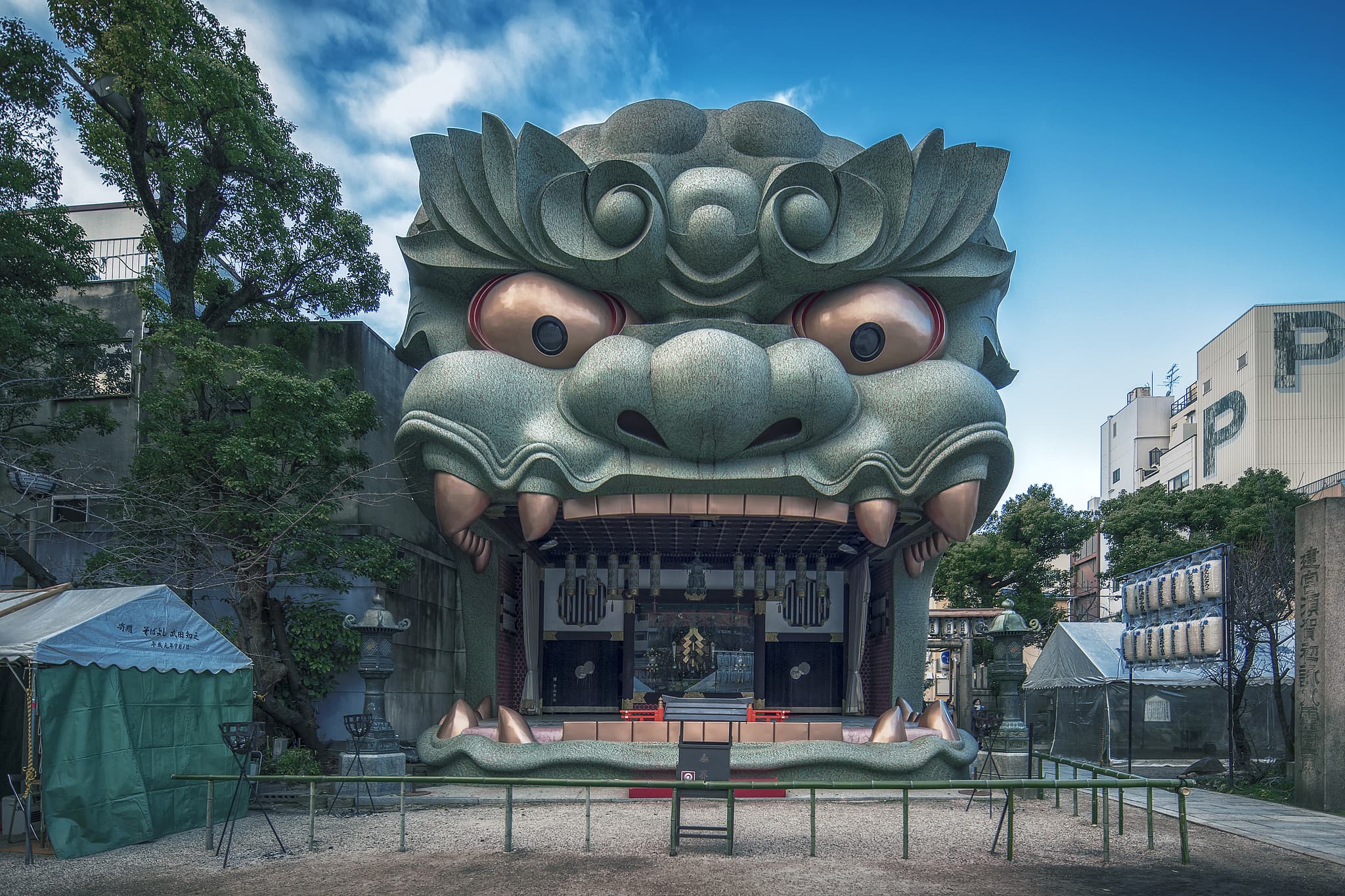 Namba Yasaka Jinja