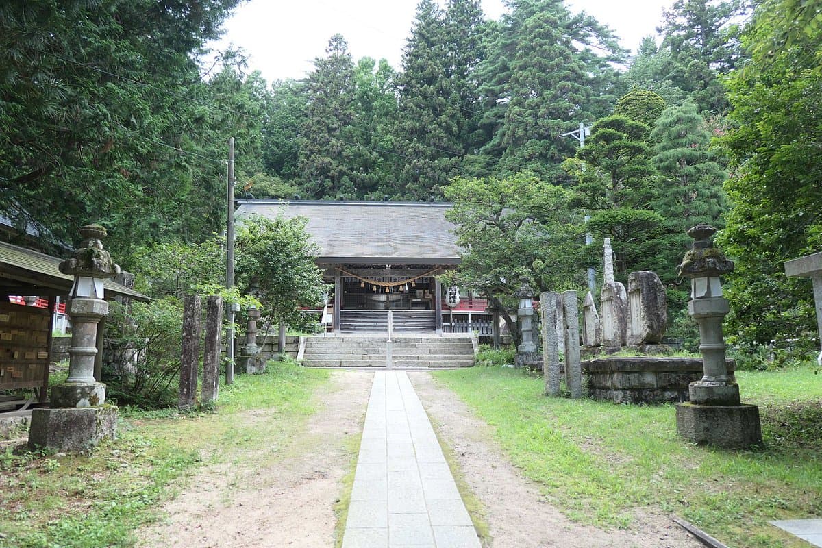 Ariakeyama Shrine