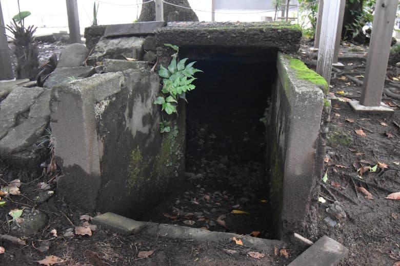 Senju Shrine Bomb Shelter