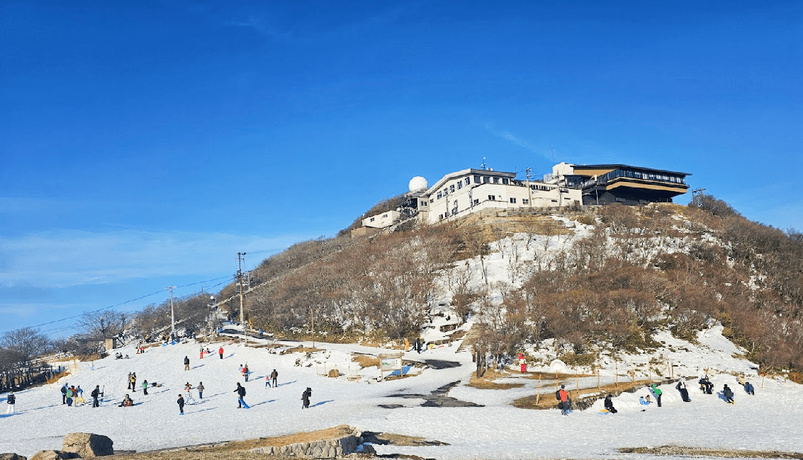 Gozaisho Ski Area