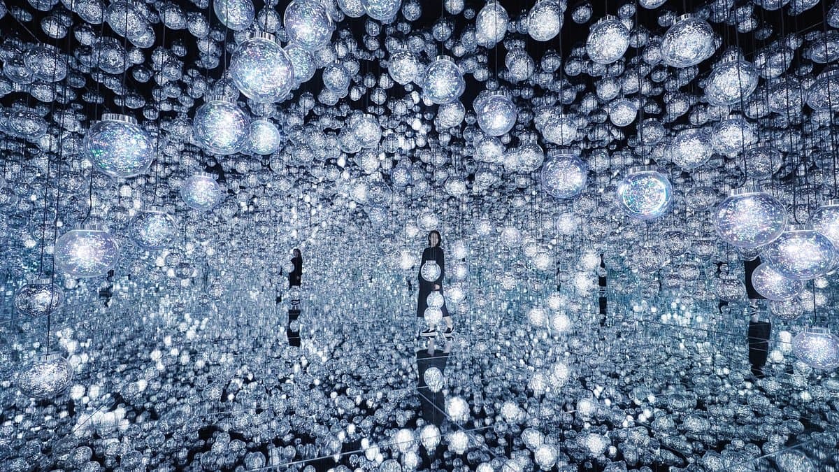 Tea ceremony at teamLab Borderless