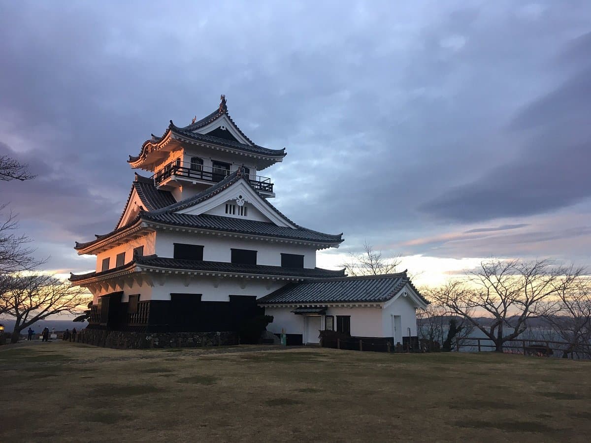 Shiroyama Park