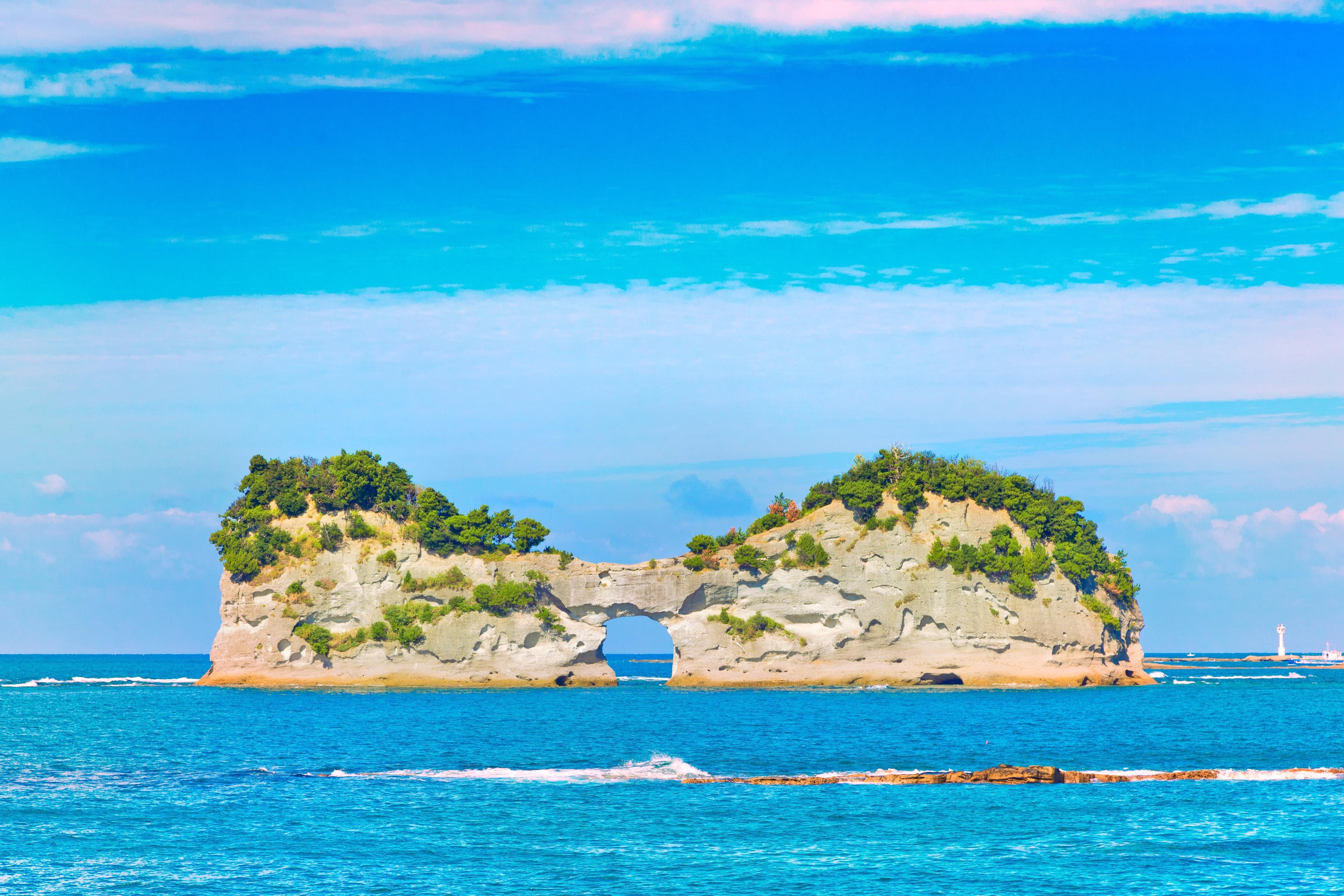 Engetsu Island