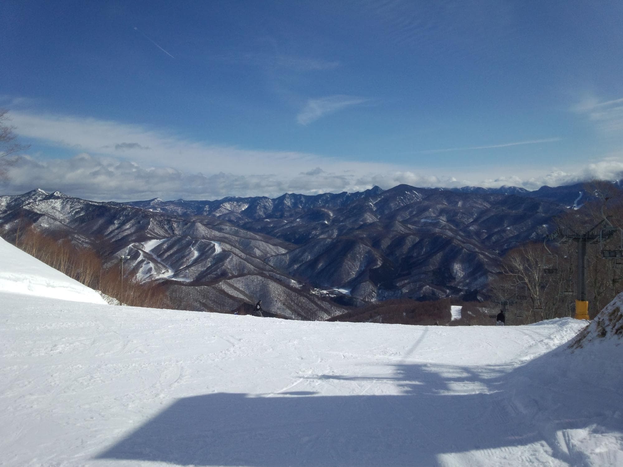 White World Oze Iwakura cover image