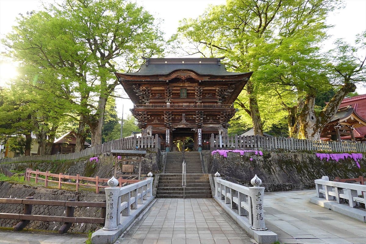 Urasa Bishamondo